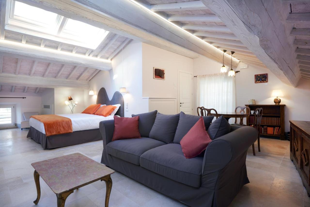 サルテアーノ Palazzo Pio III - Residenza D'Epoca Bed & Breakfast エクステリア 写真