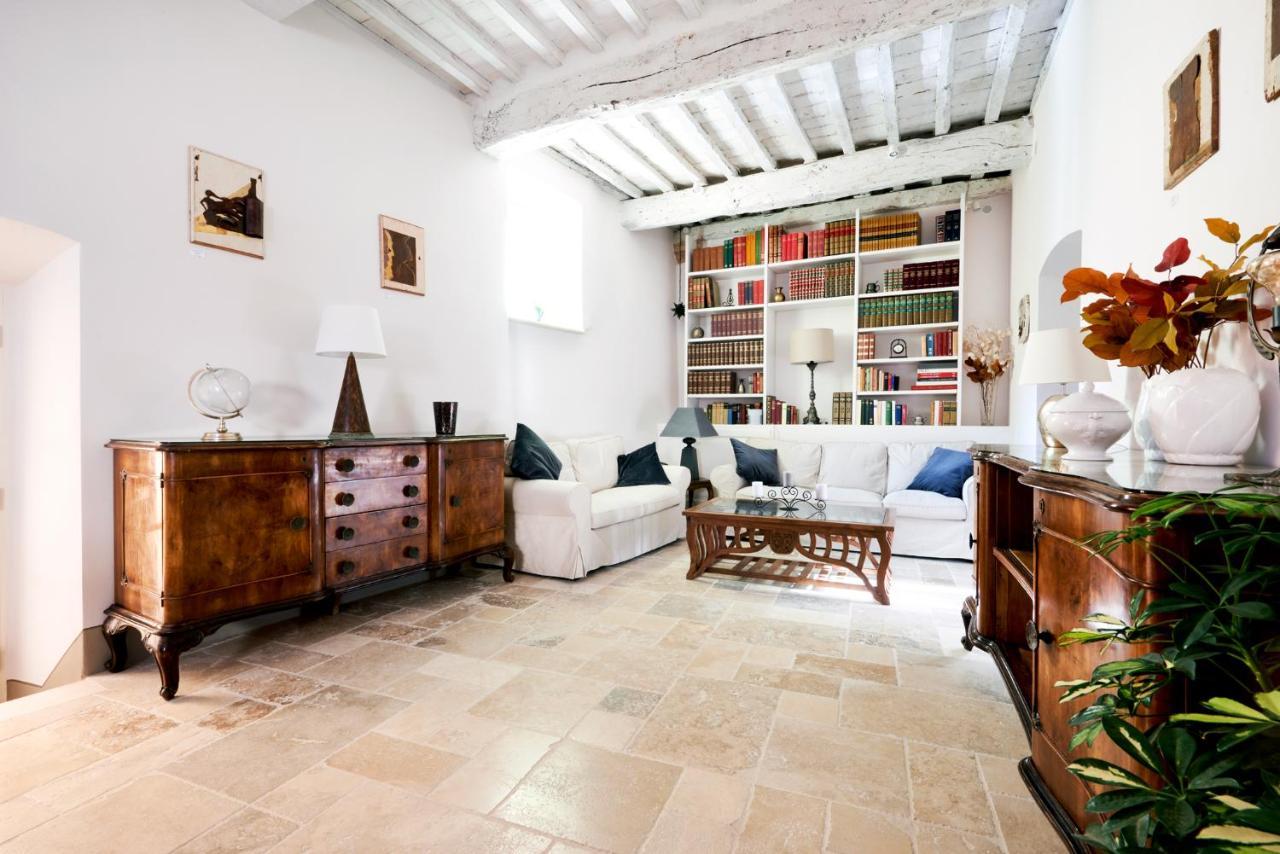 サルテアーノ Palazzo Pio III - Residenza D'Epoca Bed & Breakfast エクステリア 写真