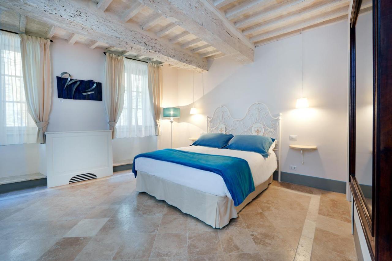 サルテアーノ Palazzo Pio III - Residenza D'Epoca Bed & Breakfast エクステリア 写真