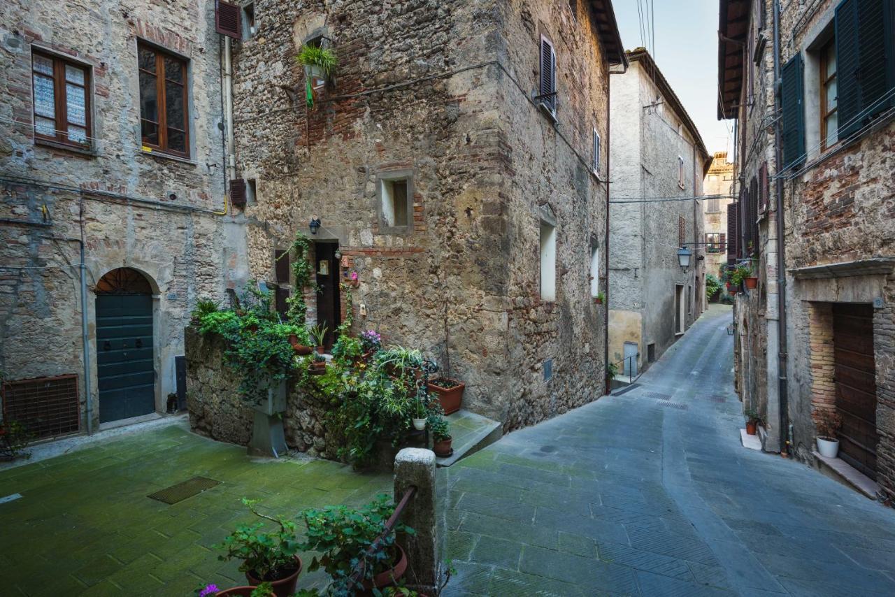 サルテアーノ Palazzo Pio III - Residenza D'Epoca Bed & Breakfast エクステリア 写真
