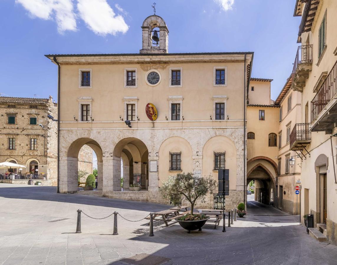 サルテアーノ Palazzo Pio III - Residenza D'Epoca Bed & Breakfast エクステリア 写真