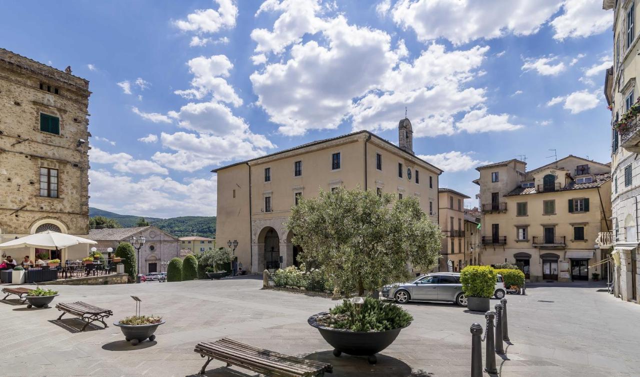 サルテアーノ Palazzo Pio III - Residenza D'Epoca Bed & Breakfast エクステリア 写真